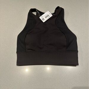 NWT Lululemon High-Neck Train Bra
